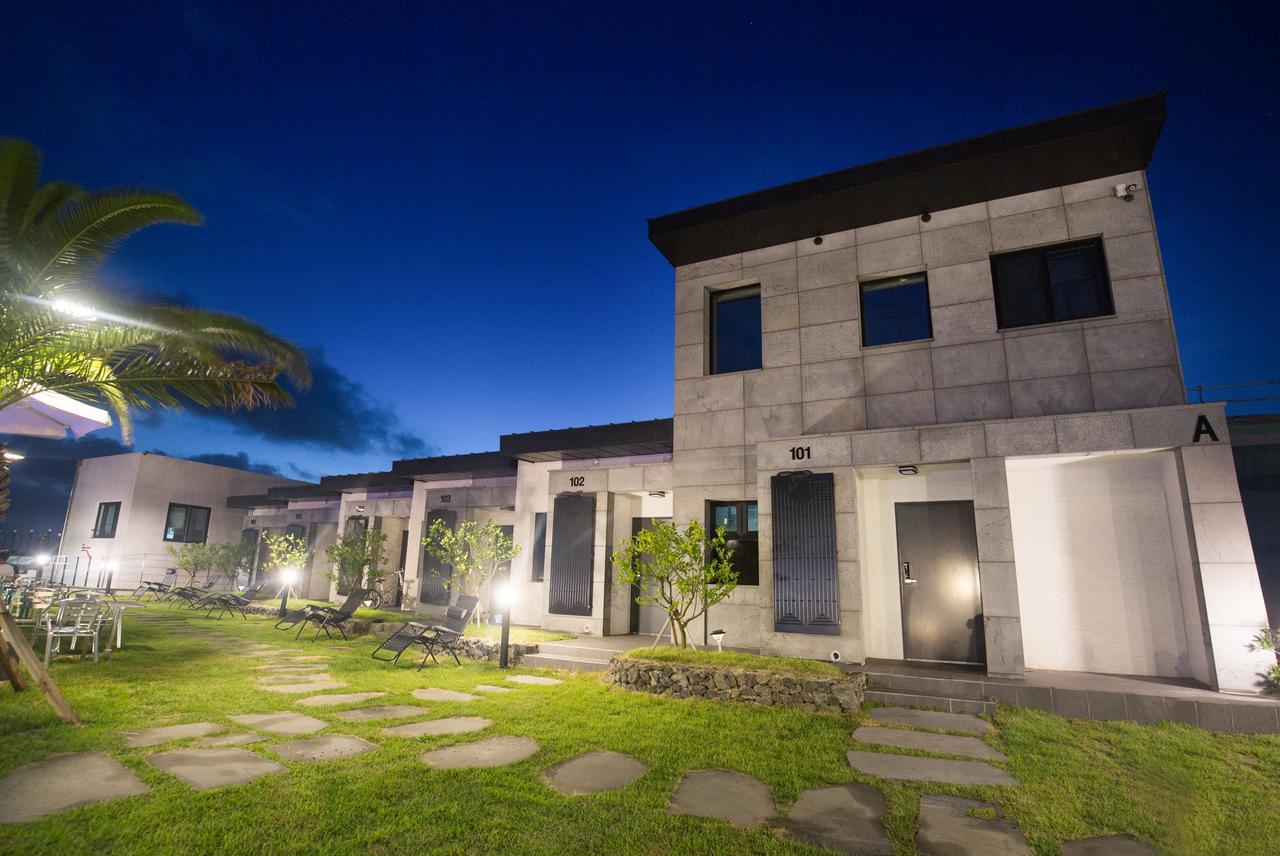 Jeju Christmas Resort Екстериор снимка